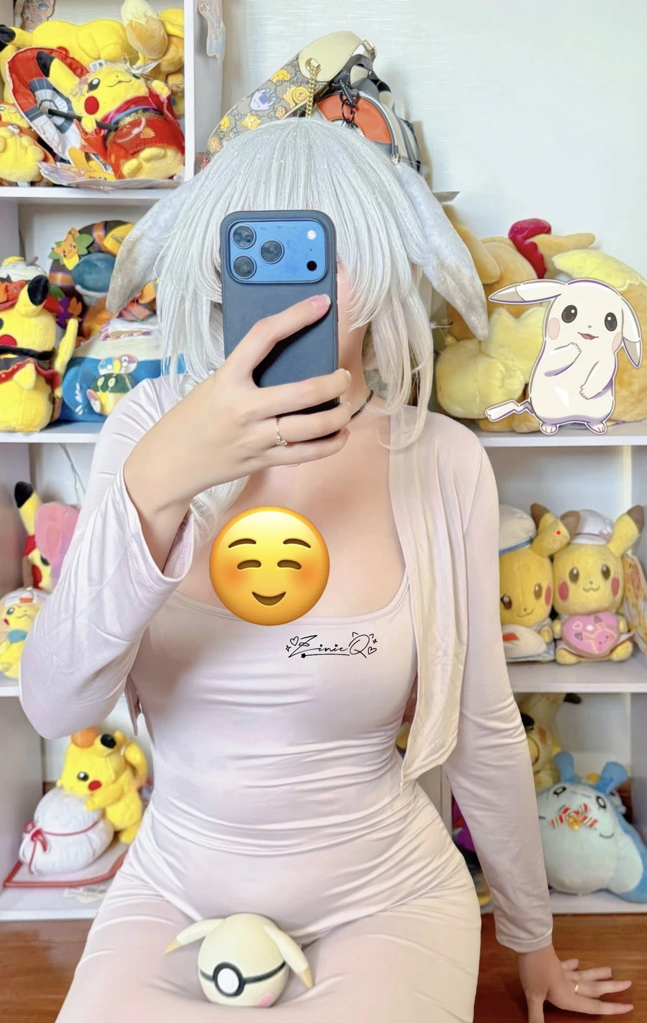 Nữ coser trình làng "outfit" lấy cảm hứng từ Pokémon, lộ vòng 2 lùm lùm vẫn tự tin ngút ngàn! Nữ coser trình làng "outfit" lấy cảm hứng từ Pokémon, lộ vòng 2 lùm lùm vẫn tự tin ngút ngàn!