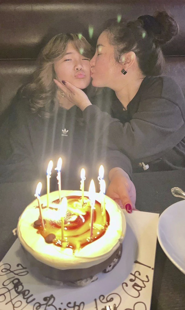 Nữ danh hài Việt kiều tuổi U50 làm mẹ đơn thân, nói một câu gây tò mò về cuộc sống hiện tại Nữ danh hài Việt kiều tuổi U50 làm mẹ đơn thân, nói một câu gây tò mò về cuộc sống hiện tại