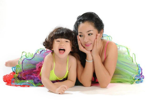 Nữ danh hài Việt kiều tuổi U50 làm mẹ đơn thân, nói một câu gây tò mò về cuộc sống hiện tại Nữ danh hài Việt kiều tuổi U50 làm mẹ đơn thân, nói một câu gây tò mò về cuộc sống hiện tại