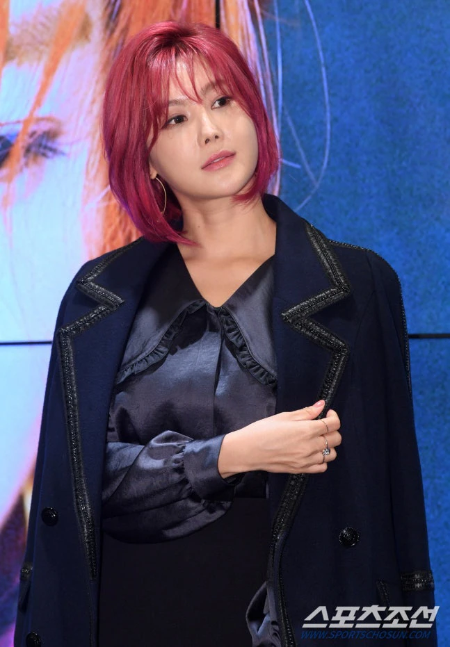 Nữ diễn viên gặp tai nạn kinh hoàng: "Tôi đã bị 1 chiếc xe ô tô đâm trực diện, hất tung tôi lên không trung"