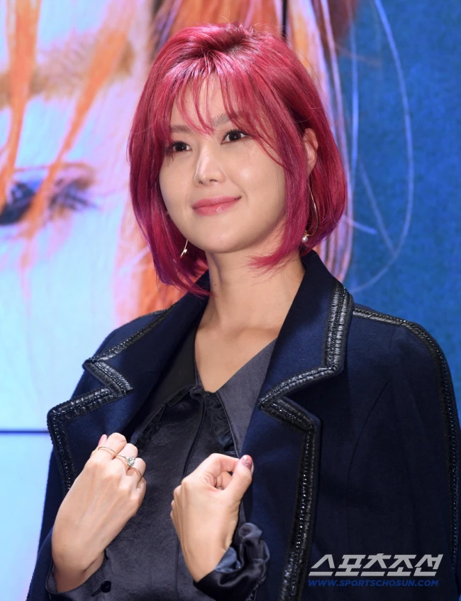 Nữ diễn viên gặp tai nạn kinh hoàng: "Tôi đã bị 1 chiếc xe ô tô đâm trực diện, hất tung tôi lên không trung"