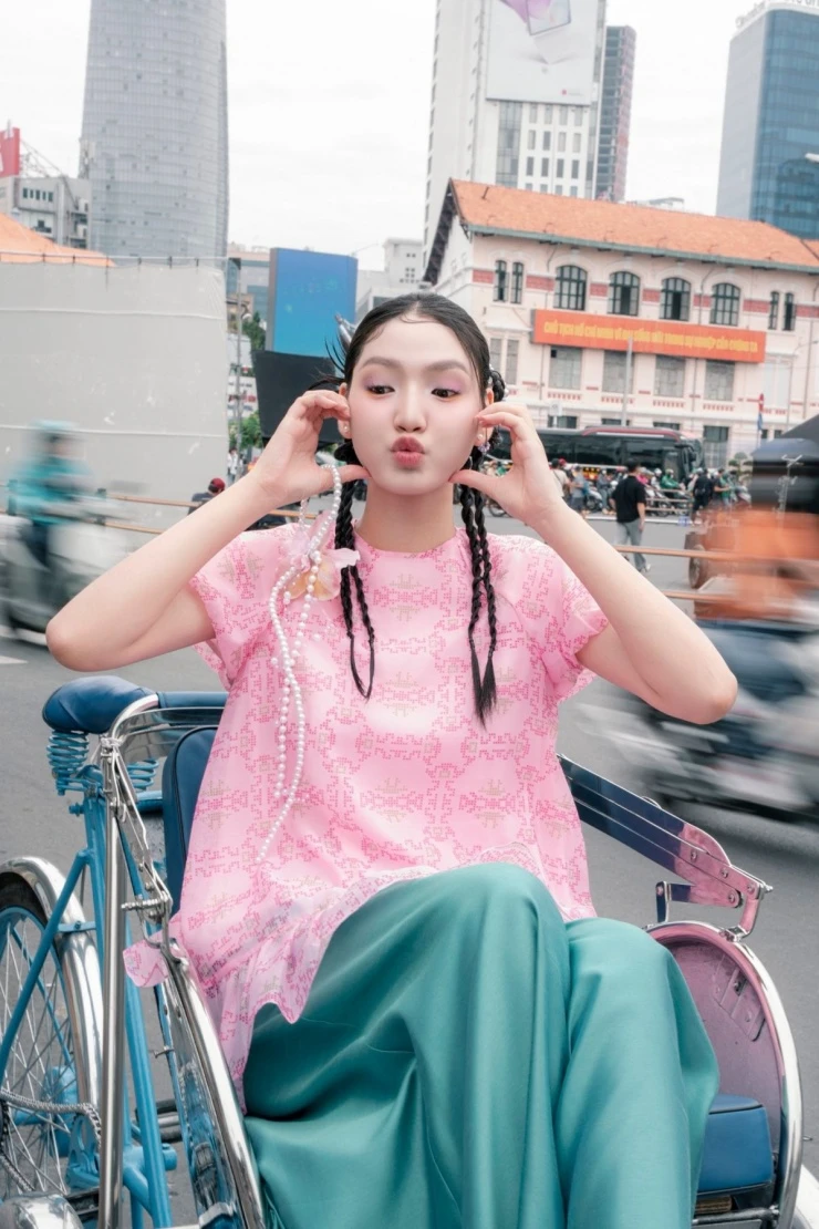 Nữ sinh cao 1m75 đóng phim cùng Trường Giang, Kiều Minh Tuấn Nữ sinh cao 1m75 đóng phim cùng Trường Giang, Kiều Minh Tuấn