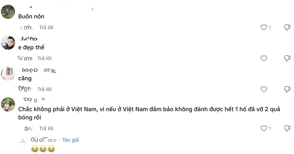 Outfit "mặc như không" khi đi đánh golf, mỹ nhân hớ hênh lộ Q1 gây "nhức nhối"