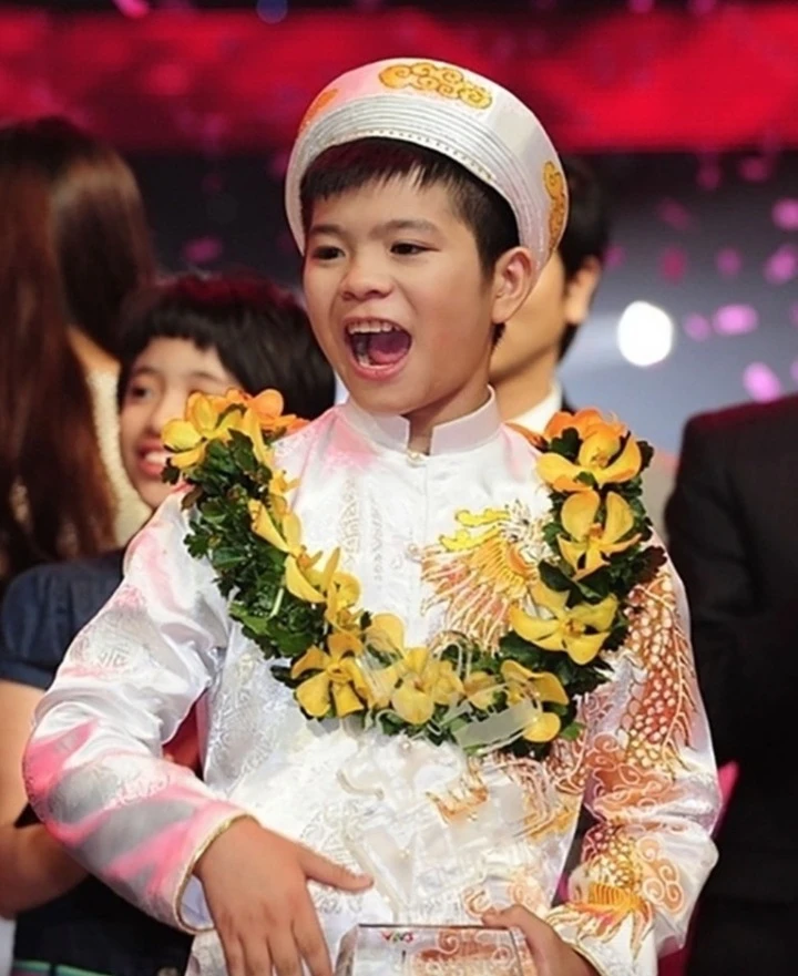 Quán quân "Giọng hát Việt nhí": Người lấy lại hào quang, người mắc kẹt vì ồn ào Quán quân "Giọng hát Việt nhí": Người lấy lại hào quang, người mắc kẹt vì ồn ào