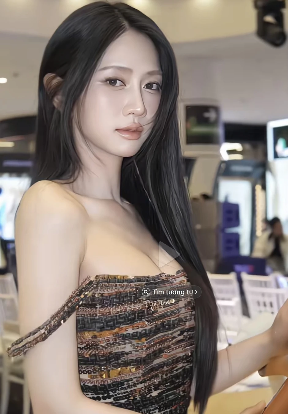 Quên hình ảnh nổi loạn đi, Lê Bống hoá "ngọc nữ" truyền hình, xuất hiện thanh lịch, nhan sắc thăng hạng Quên hình ảnh nổi loạn đi, Lê Bống hoá "ngọc nữ" truyền hình, xuất hiện thanh lịch, nhan sắc thăng hạng