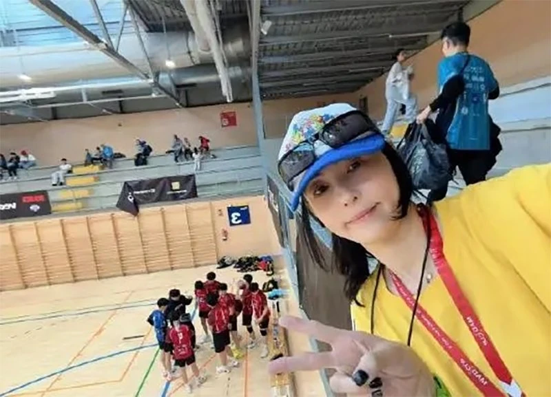 Quý tử thứ 2 nhà Tạ Đình Phong: Mới 15 tuổi đã thành mỹ nam, soi đến thành tích càng choáng váng!