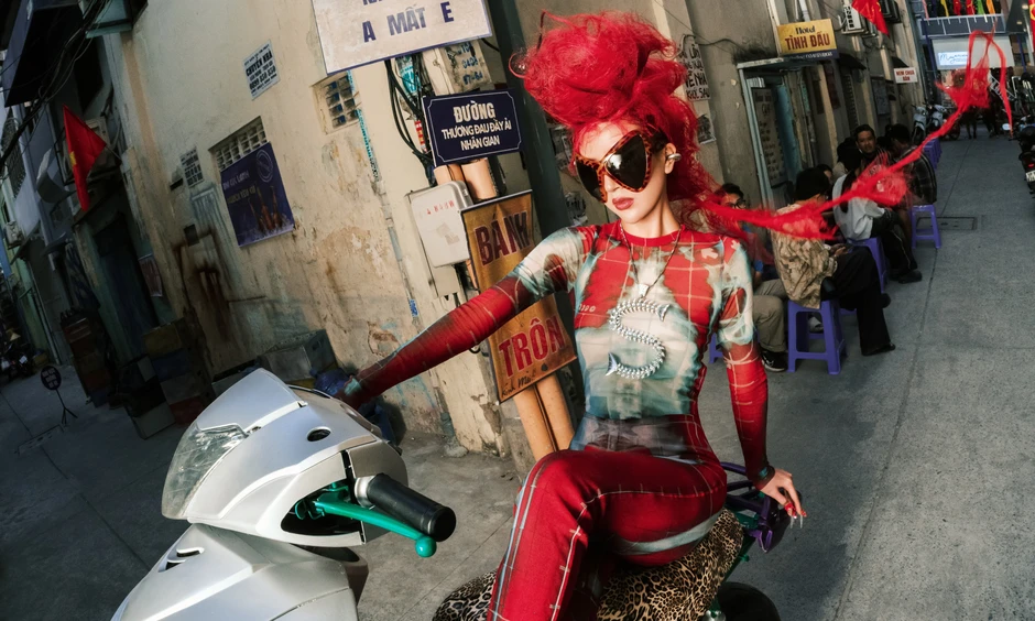 Quỳnh Anh Shyn hát thì chưa biết nhưng nói chuyện thì phải khen