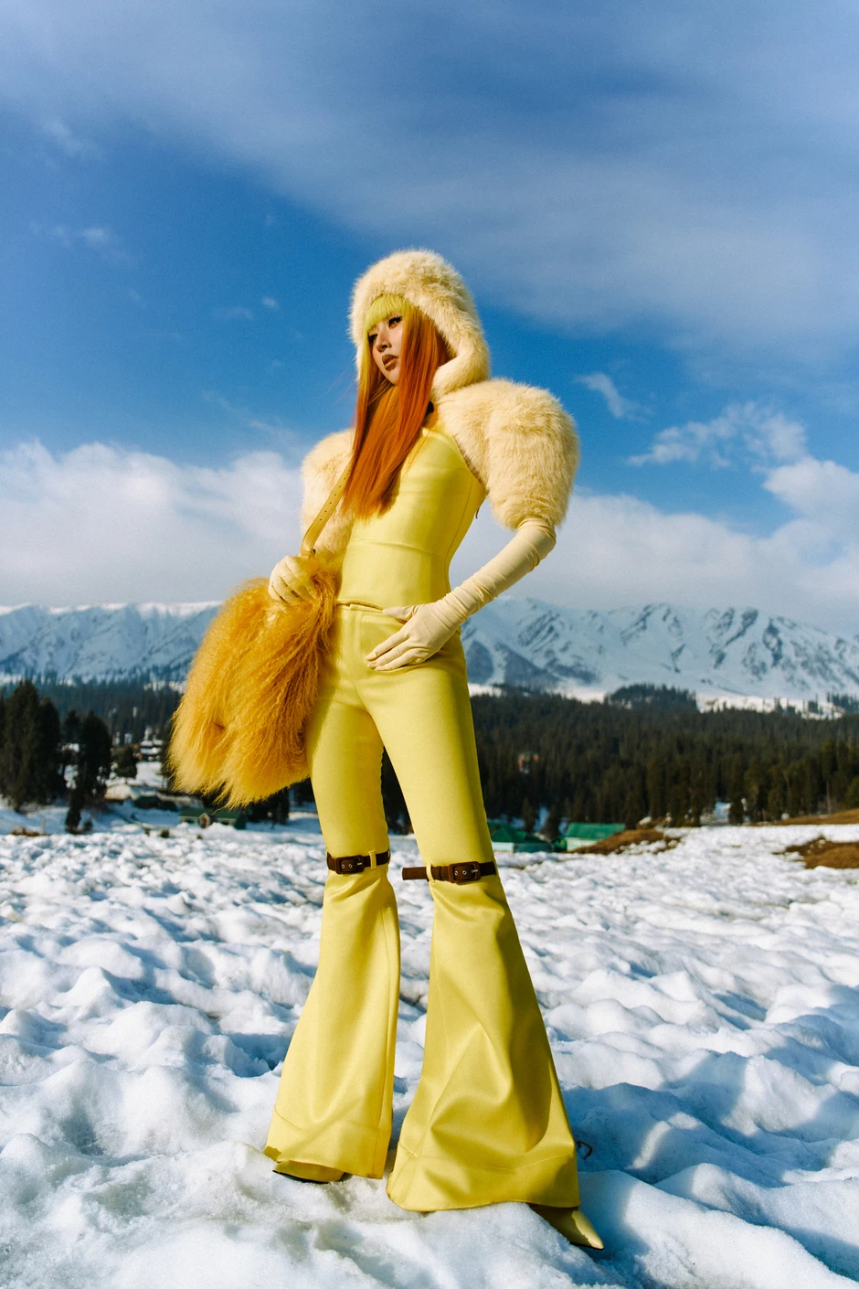 Quỳnh Anh Shyn làm gì mà giàu thế?