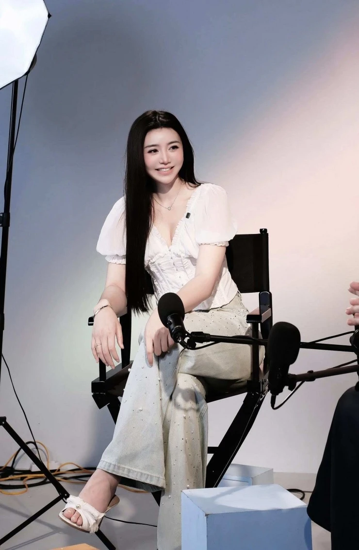 Quỳnh Kool từng áp lực đến mức suýt bỏ nghề diễn