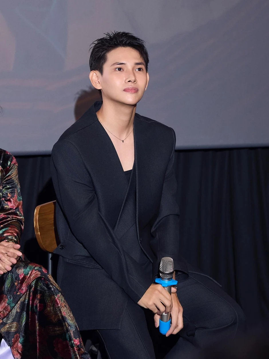 Quỳnh Lý và Tú Hảo hẹn hò?