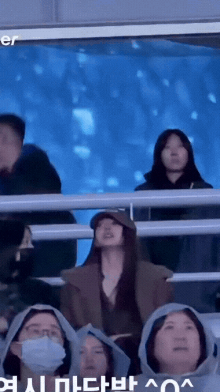 Rổ bằng chứng V (BTS) hẹn hò Jang Won Young kém 9 tuổi