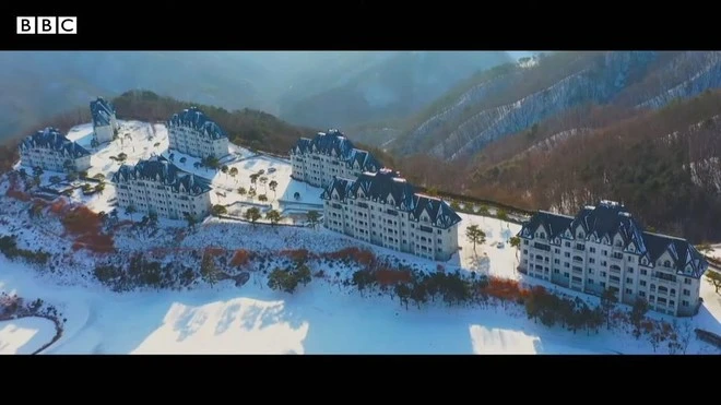 Rùng mình tội ác của anh trai nữ Idol nhóm SNSD, thủ đoạn "ve sầu thoát xác" sau đó gây phẫn nộ tột cùng