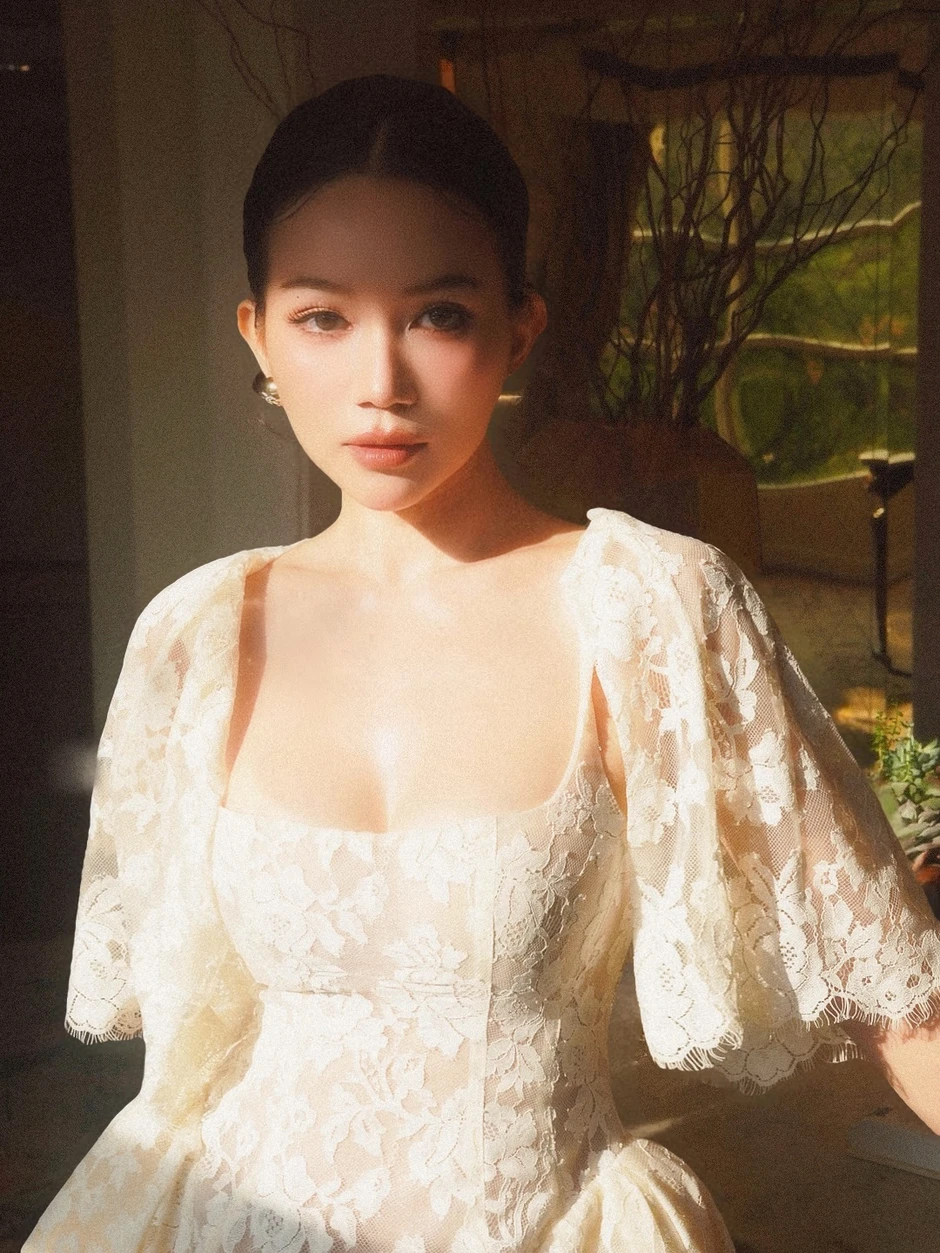 Sỹ Thanh lại khiến fan ngỡ ngàng với bộ ảnh mới Sỹ Thanh lại khiến fan ngỡ ngàng với bộ ảnh mới