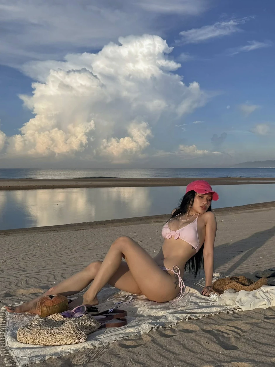 Sỹ Thanh lại khiến fan ngỡ ngàng với bộ ảnh mới Sỹ Thanh lại khiến fan ngỡ ngàng với bộ ảnh mới