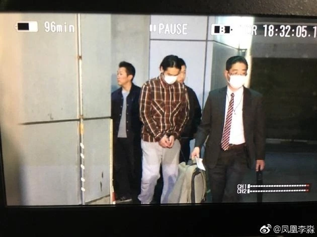 Sao nam ra tay hành hung phụ nữ bị tạm giam 30 ngày sau khi trình diện cảnh sát, các ông bầu hủy show hàng loạt