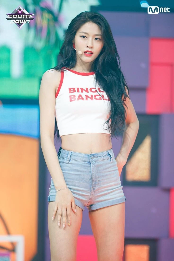 Seolhyun (AOA): Body nét căng từng vòng, hết thời vì lý do "lãng xẹt"
