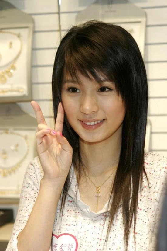 S.H.E: Người bị lửa thiêu sống bỏng 54%, người ngã từ trên cao chấn thương cột sống S.H.E: Người bị lửa thiêu sống bỏng 54%, người ngã từ trên cao chấn thương cột sống