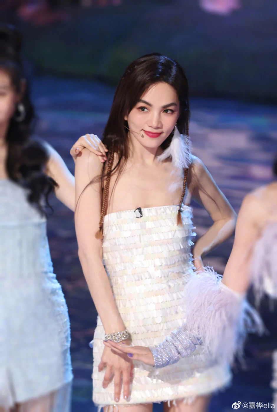 S.H.E: Người bị lửa thiêu sống bỏng 54%, người ngã từ trên cao chấn thương cột sống S.H.E: Người bị lửa thiêu sống bỏng 54%, người ngã từ trên cao chấn thương cột sống