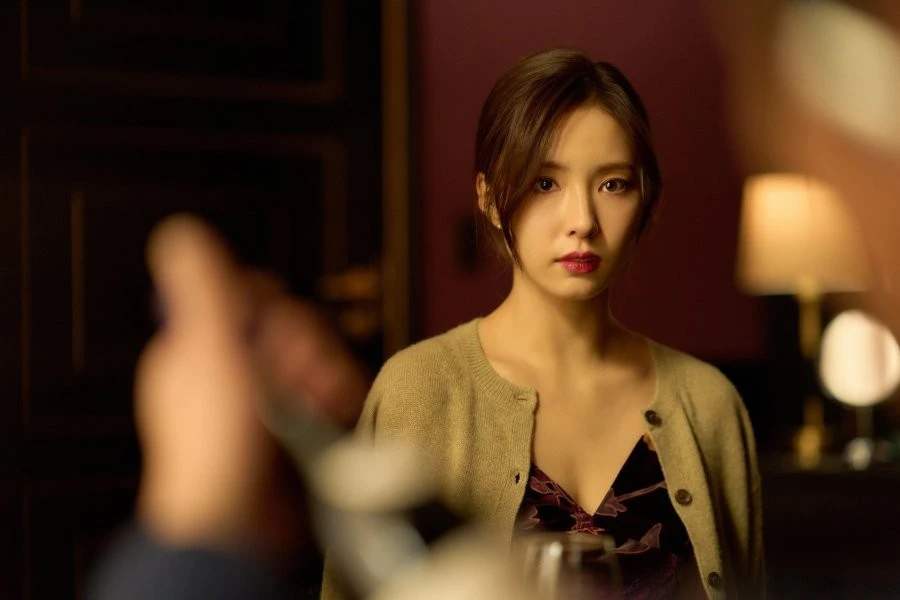 Shin Se Kyung trẻ mãi không già, tại đơ nên mặt ít nếp nhăn