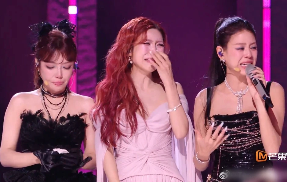 Show có Trang Pháp bị khán giả tẩy chay cực mạnh Show có Trang Pháp bị khán giả tẩy chay cực mạnh