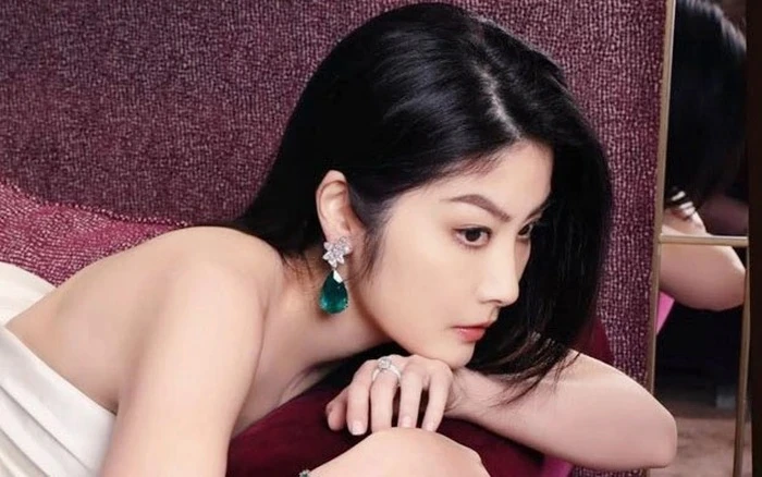 Showbiz có mỹ nhân không ai dám đắc tội là công chúa gia tộc 300.000 tỷ