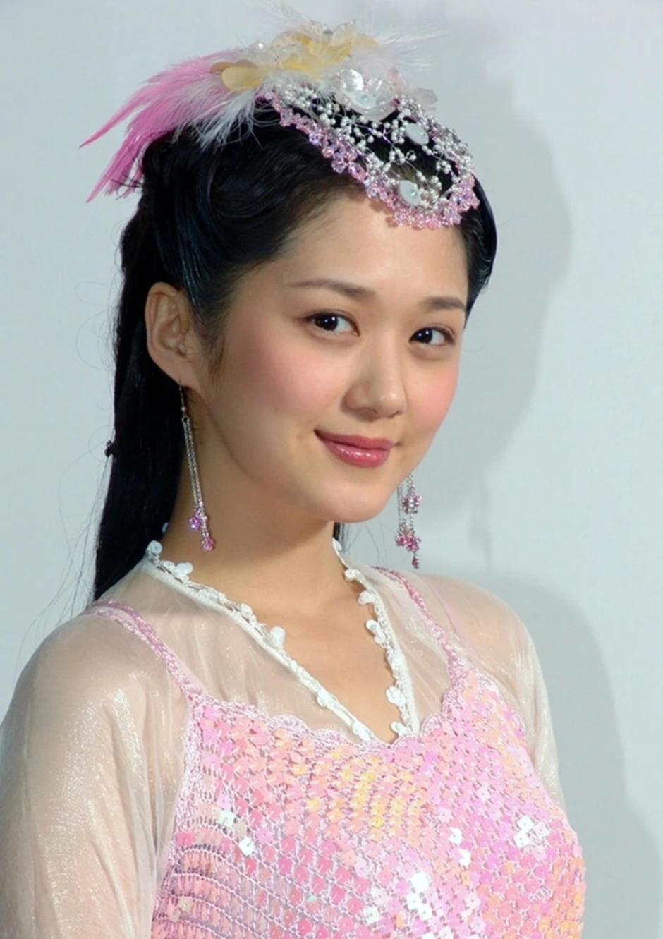 Showbiz có mỹ nhân là ngoại lệ của tuổi tác, vì một câu nói mà bị cấm sóng