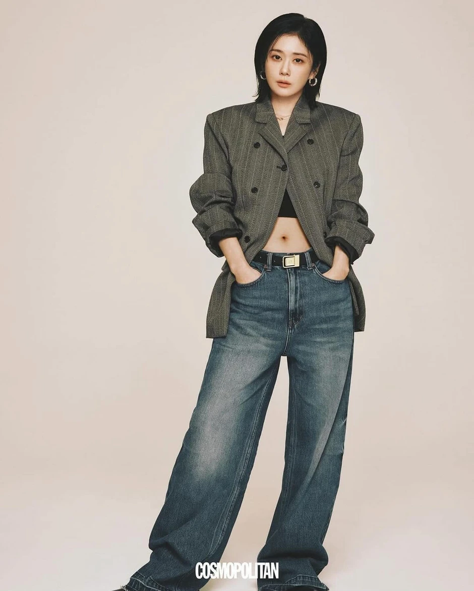 Showbiz có mỹ nhân là ngoại lệ của tuổi tác, vì một câu nói mà bị cấm sóng