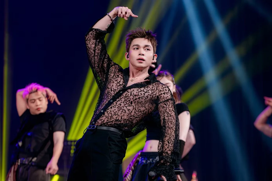 Sở Văn hóa Thể thao TPHCM làm việc với Jun Pham về MV gợi dục