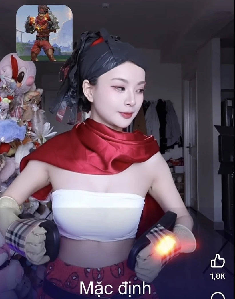 Soi nhan sắc Mèo 2k4 qua hai tấm ảnh diện áo Pikachu cách nhau 5 năm: Lột xác từ "bé hạt tiêu" dễ thương thành mỹ nhân quyến rũ Soi nhan sắc Mèo 2k4 qua hai tấm ảnh diện áo Pikachu cách nhau 5 năm: Lột xác từ "bé hạt tiêu" dễ thương thành mỹ nhân quyến rũ