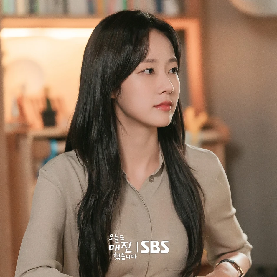 Sold Out On You: Ngôn tình hay như vàng giữa đống cát