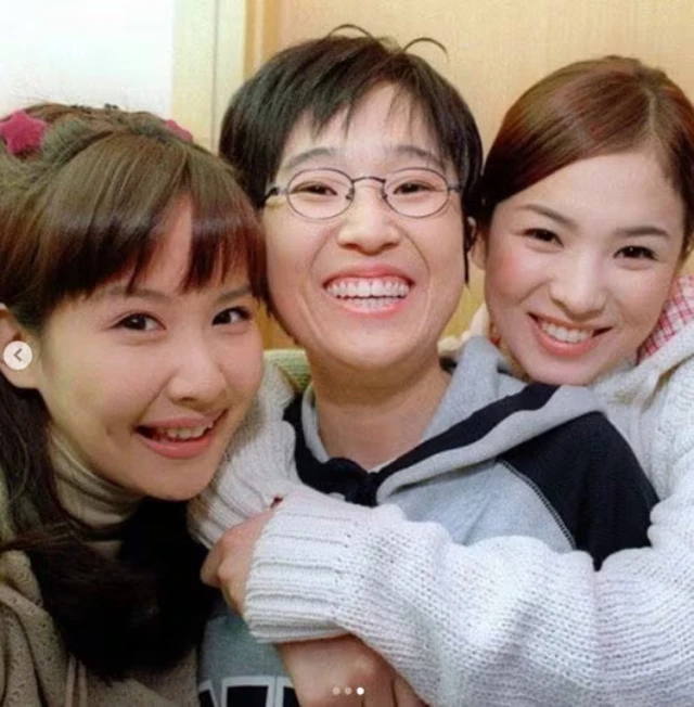 Song Hye Kyo lộ ảnh hẹn hò tại nhà riêng với nhân vật đặc biệt