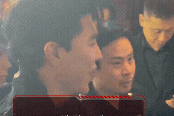 Steven Nguyễn và Minh Trang ôm nhau cứng ngắc ở sự kiện