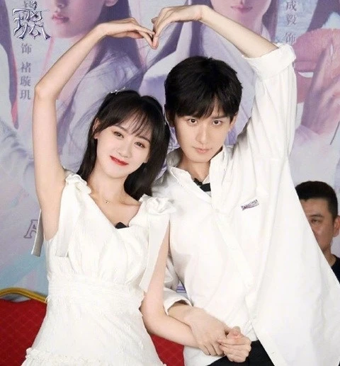 Sự hết thời của mỹ nam "xé couple" sốc nhất lịch sử showbiz: "Bay màu" 13 hợp đồng trong 4 tháng, chạm đáy danh tiếng vì sống ích kỷ Sự hết thời của mỹ nam "xé couple" sốc nhất lịch sử showbiz: "Bay màu" 13 hợp đồng trong 4 tháng, chạm đáy danh tiếng vì sống ích kỷ