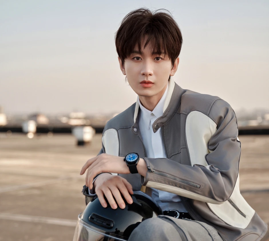 Sự hết thời của mỹ nam "xé couple" sốc nhất lịch sử showbiz: "Bay màu" 13 hợp đồng trong 4 tháng, chạm đáy danh tiếng vì sống ích kỷ Sự hết thời của mỹ nam "xé couple" sốc nhất lịch sử showbiz: "Bay màu" 13 hợp đồng trong 4 tháng, chạm đáy danh tiếng vì sống ích kỷ