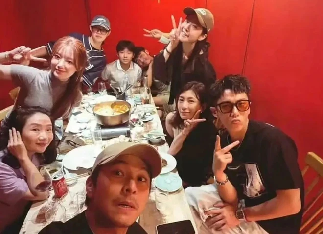 Tài tử đầy phốt của Cô Gái Năm Ấy Chúng Ta Cùng Theo Đuổi hẹn hò, danh tính đàng gái gây bất ngờ