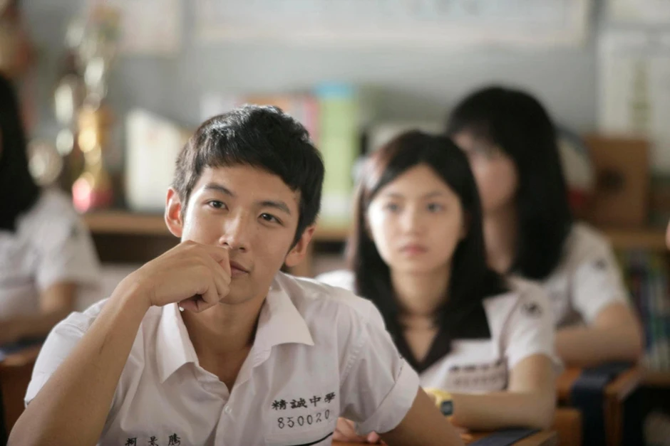 Tài tử đầy phốt của Cô Gái Năm Ấy Chúng Ta Cùng Theo Đuổi hẹn hò, danh tính đàng gái gây bất ngờ