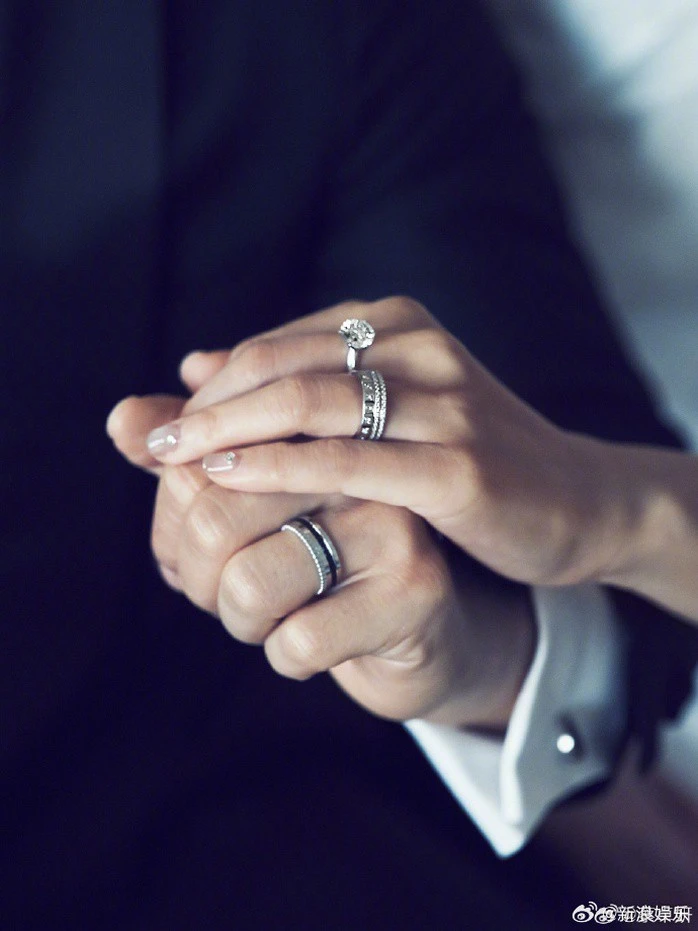 Thái Trác Nghiên công bố cưới hồng hài nhi kém 10 tuổi