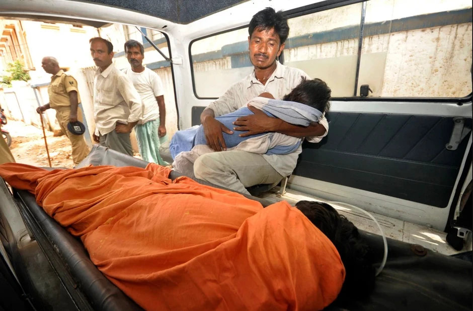 Thảm kịch học đường ám ảnh nhất lịch sử Ấn Độ: 23 học sinh tử vong vì cơm nhiễm thuốc độc, cảnh sát lần đầu hé lộ hành trình phá án