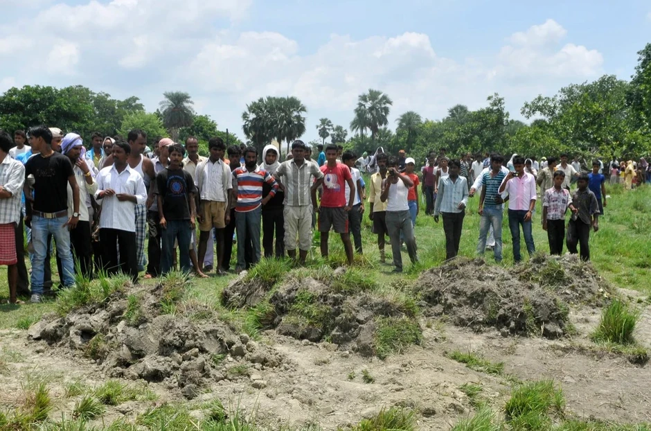 Thảm kịch học đường ám ảnh nhất lịch sử Ấn Độ: 23 học sinh tử vong vì cơm nhiễm thuốc độc, cảnh sát lần đầu hé lộ hành trình phá án