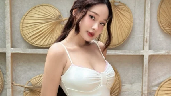 "Cộng 1" gu ăn mặc "đón hè" cho hội chị em, hóa ra, chỉ cần đơn giản như thế này là đủ kenhtingame com thumb quot cong 1 quot gu an mac quot don he quot cho hoi chi em hoa ra chi can don gian nhu the nay la du a5021776679257263 940w