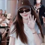 "Công chúa" Jessica Jung (SNSD) đổ bộ Tân Sơn Nhất, khoảnh khắc "check-in" cùng nón lá chiếm spotlight kenhtingame com thumb quot cong chua quot jessica jung snsd do bo tan son nhat khoanh khac quot check in quot cung non la chiem spotlight 9f981776395942689 940w