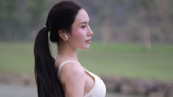 "Đổi cảnh" để chạy bộ, hot girl "bạn thân" Lê Bống tiếp tục gây thương nhớ với vóc dáng quá ấn tượng kenhtingame com thumb quot doi canh quot de chay bo hot girl quot ban than quot le bong tiep tuc gay thuong nho voi voc dang qua an tuong b6411775211004001 940w