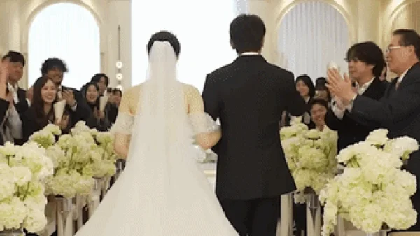 2 diễn viên ly hôn sau đúng 1 ngày tổ chức đám cưới rình rang kenhtingame com thumb 2 dien vien ly hon sau dung 1 ngay to chuc dam cuoi rinh rang 5c0b1775397174249 940w