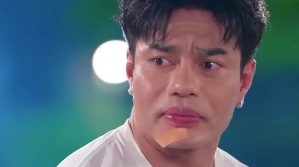 43 triệu người "nín thở" vì 1 chuyện diễn ra trong nhà Lê Dương Bảo Lâm, hàng xóm phải kéo đến xem hiện trường kenhtingame com thumb 43 trieu nguoi quot nin tho quot vi 1 chuyen dien ra trong nha le duong bao lam hang xom phai keo den xem hien truong 8c641777550493366 940w