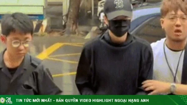 Bắt khẩn cấp nam ca sĩ 37 tuổi vì nghi trốn nghĩa vụ quân sự kenhtingame com thumb bat khan cap nam ca si 37 tuoi vi nghi tron nghia vu quan su 15411775045122562 940w