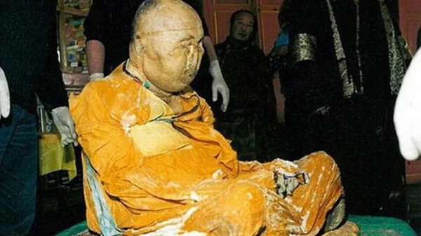 Bí ẩn xác ướp trăm năm của nhà sư: Nguyên vẹn đến khó tin khi được tìm thấy, nhiều nghi vấn không thể lý giải kenhtingame com thumb bi an xac uop tram nam cua nha su nguyen ven den kho tin khi duoc tim thay nhieu nghi van khong the ly giai d21a1775213475070 940w