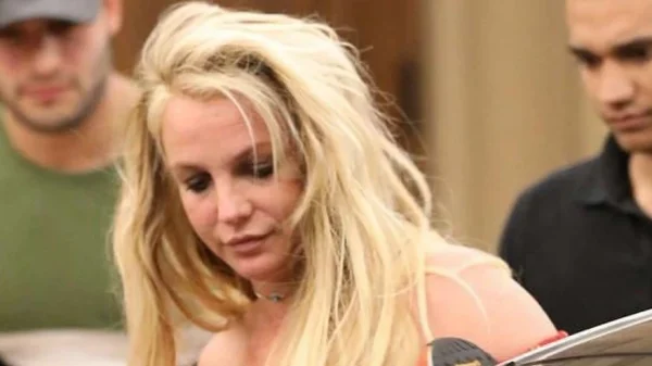 Britney Spears mắc chứng rối loạn lưỡng cực, vào trại cai nghiện do lạm dụng chất kích thích kenhtingame com thumb britney spears mac chung roi loan luong cuc vao trai cai nghien do lam dung chat kich thich 84ca1776054186762 940w