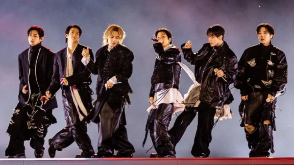 BTS vừa đổ bộ rạp Việt đã chiếm top 1 doanh thu kenhtingame com thumb bts vua do bo rap viet da chiem top 1 doanh thu 5b2f1775881485968 940w