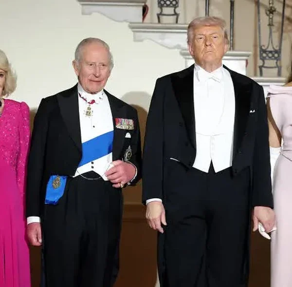 Bức ảnh quyền lực: Vợ chồng Tổng thống Mỹ đón tiếp Vua và Hoàng hậu Anh trong Quốc yến lộng lẫy ở Nhà Trắng kenhtingame com thumb buc anh quyen luc vo chong tong thong m don tiep vua va hoang hau anh trong quoc yen long lay o nha trang 27031777478559869 940w