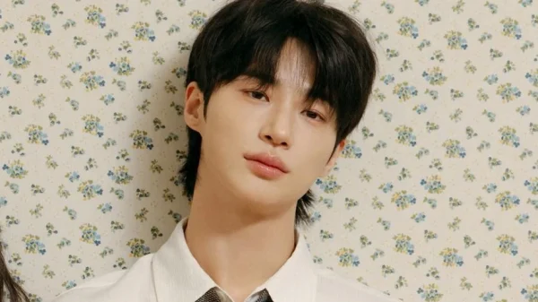 Byeon Woo Seok đơ như robot đang cố thể hiện cảm xúc kenhtingame com thumb byeon woo seok do nhu robot dang co the hien cam xuc cb7f1775997327777 940w